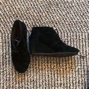 Toms Suede Wedge Booties